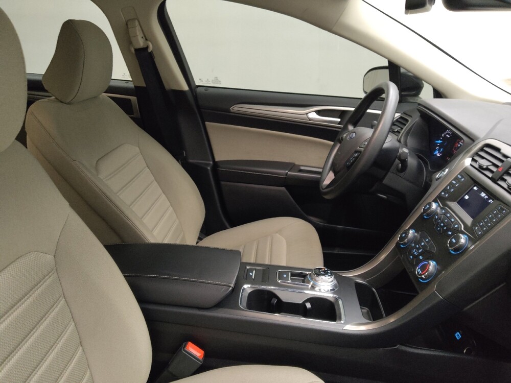 2020 Ford Fusion in Lombard, IL 60148 - 18139191 21