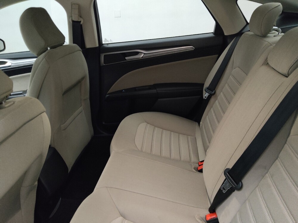 2020 Ford Fusion in Lombard, IL 60148 - 18139191 18
