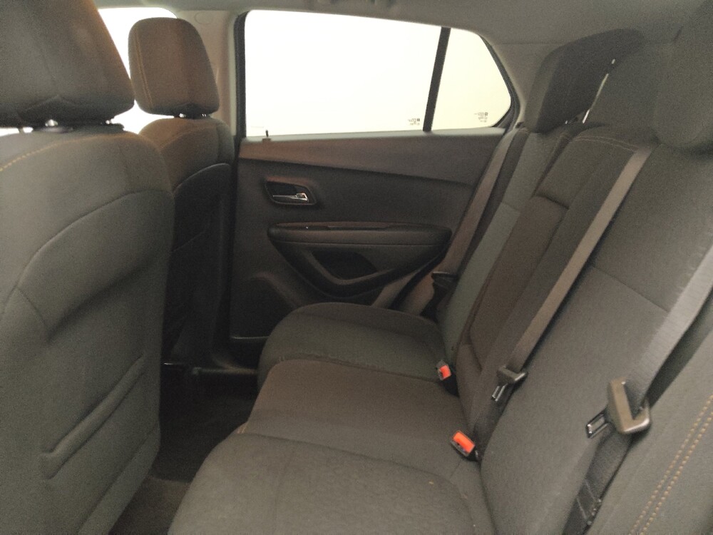 2020 Chevrolet Trax in Lombard, IL 60148 - 18139194 18