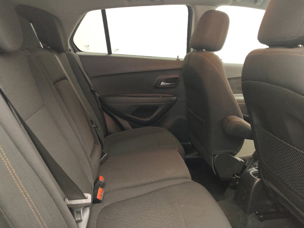 2020 Chevrolet Trax in Lombard, IL 60148 - 18139194 19