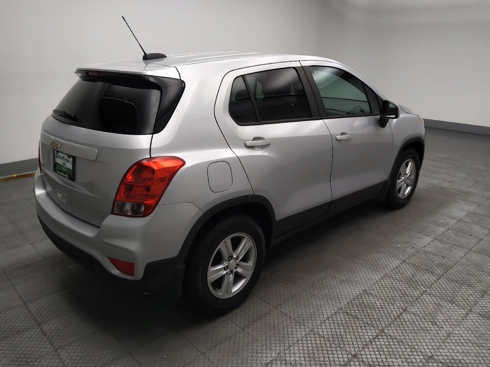 2020 Chevrolet Trax in Lombard, IL 60148 - 18139194 10