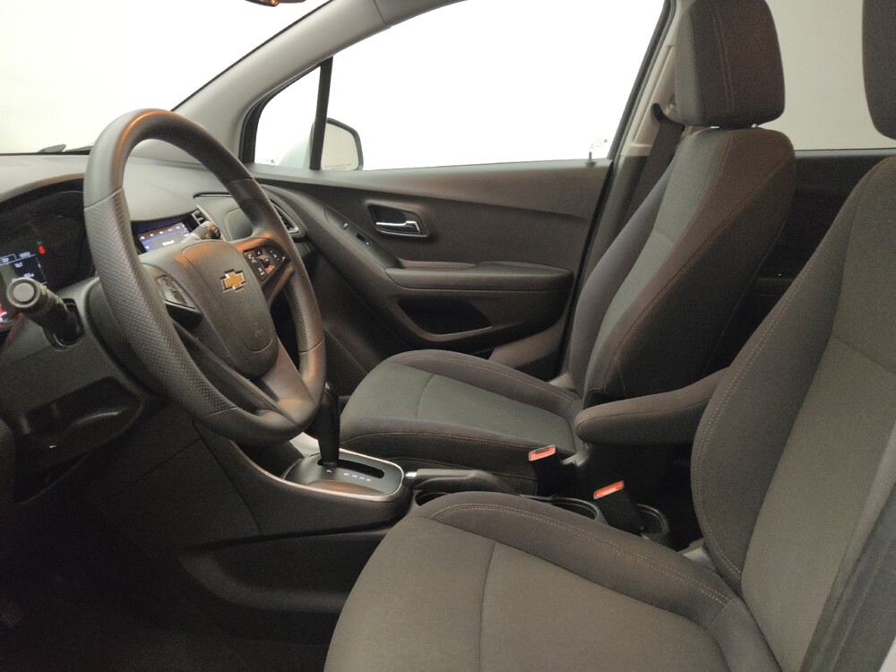 2020 Chevrolet Trax in Lombard, IL 60148 - 18139194 17