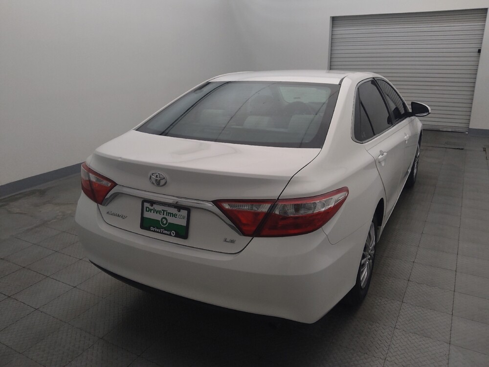 2016 Toyota Camry in Houston, TX 77034 - 18139195 7