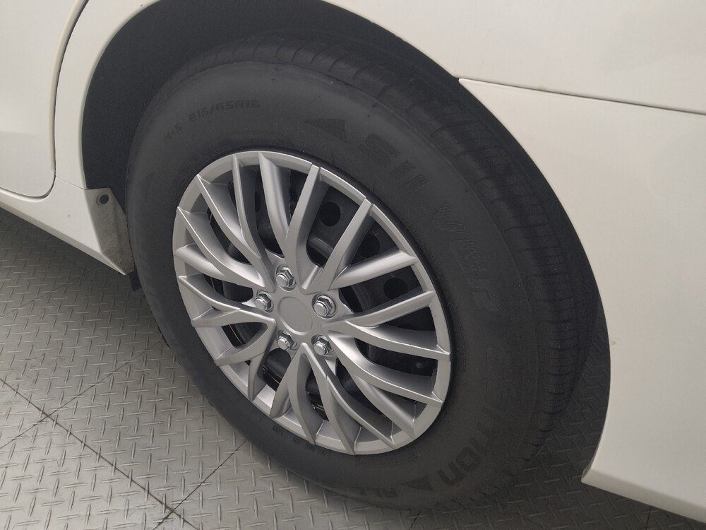 2016 Toyota Camry in Houston, TX 77034 - 18139195 31
