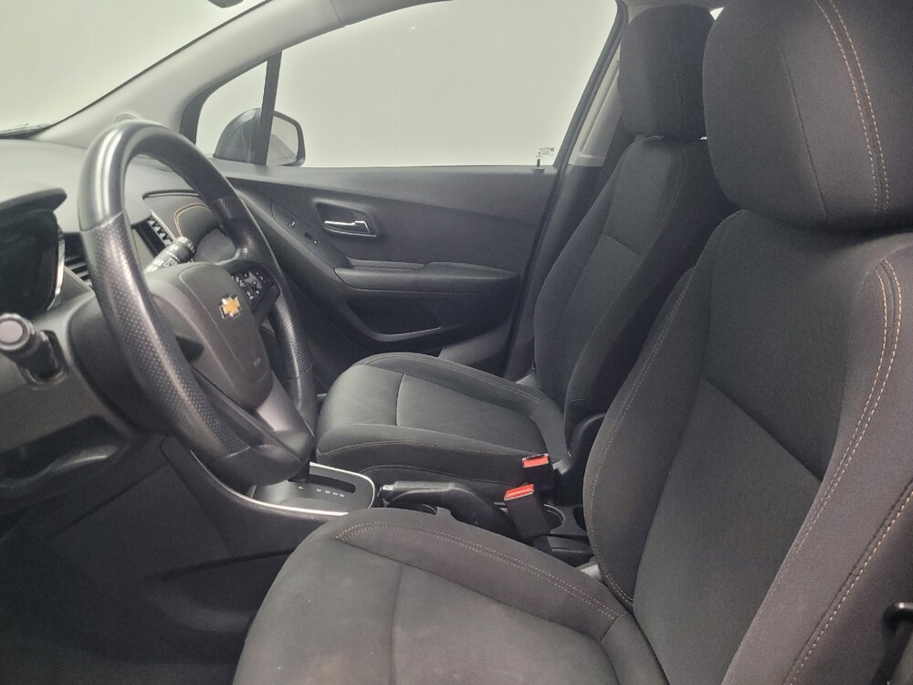 2019 Chevrolet Trax in Mishawaka, IN 46545 - 18139198 17