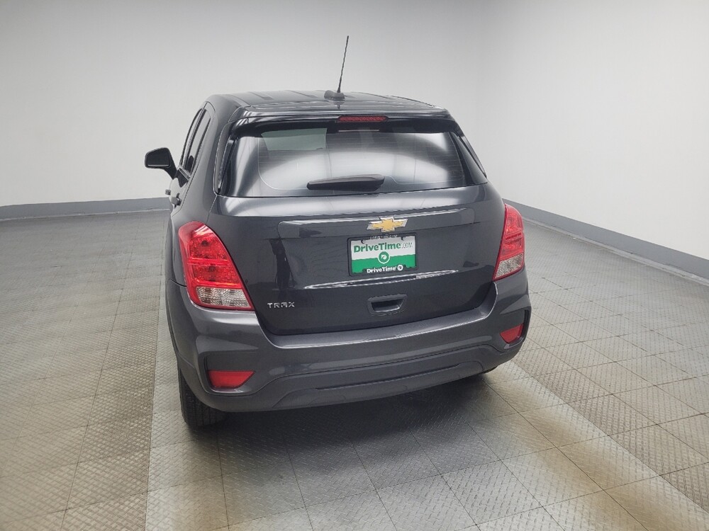 2019 Chevrolet Trax in Mishawaka, IN 46545 - 18139198 6