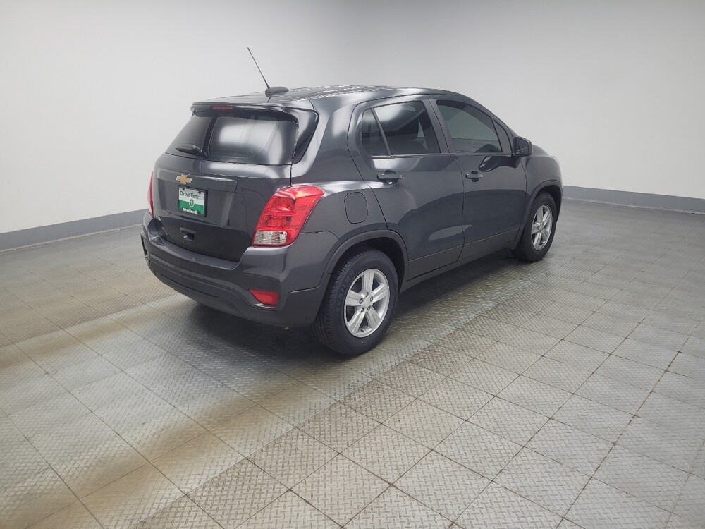 2019 Chevrolet Trax in Mishawaka, IN 46545 - 18139198 10