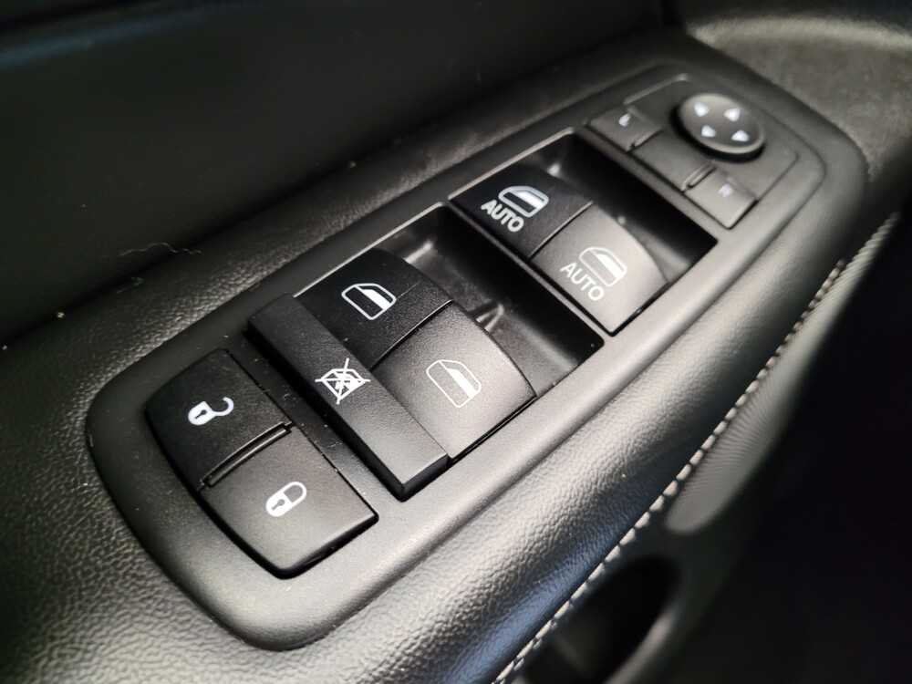 2017 Jeep Grand Cherokee in Columbus, OH 43228 - 18139204 27