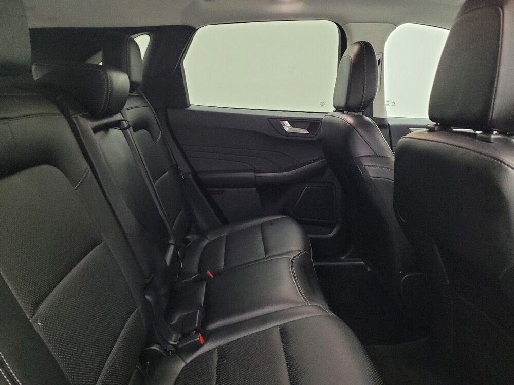 2022 Ford Escape in Columbus, OH 43228 - 18139207 19