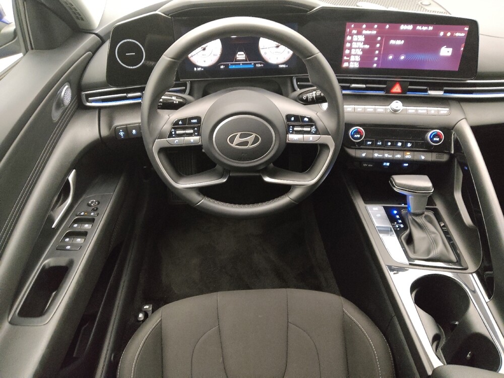 2025 Hyundai Elantra in Charlotte, NC 28273 - 18139219 22