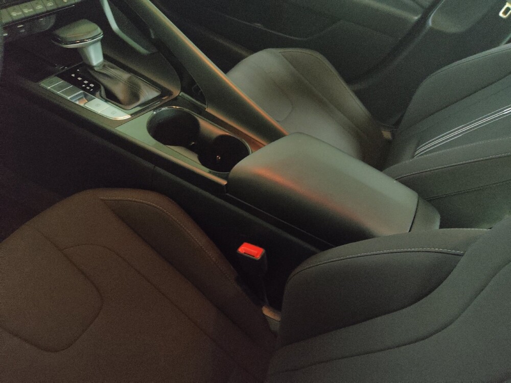 2025 Hyundai Elantra in Charlotte, NC 28273 - 18139219 26