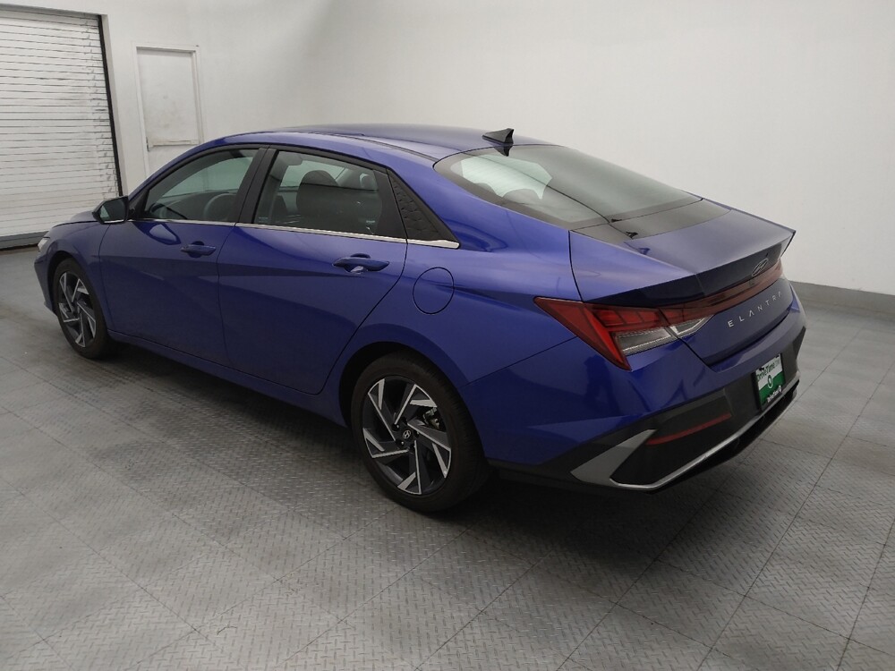 2025 Hyundai Elantra in Charlotte, NC 28273 - 18139219 3
