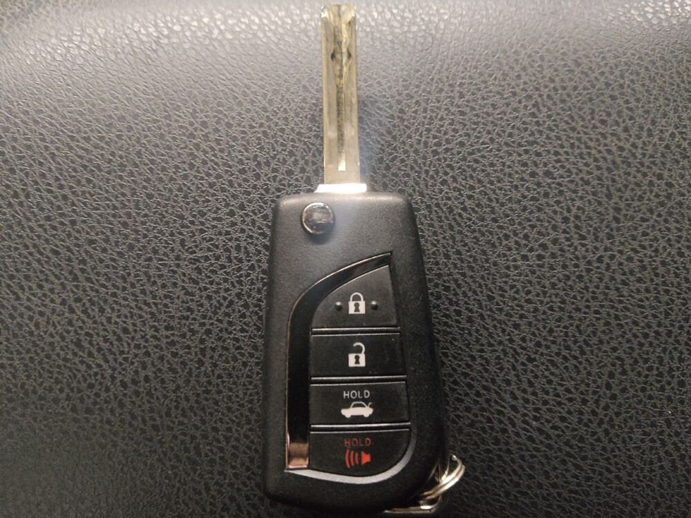 2019 Toyota Camry in Conyers, GA 30094 - 18139229 32