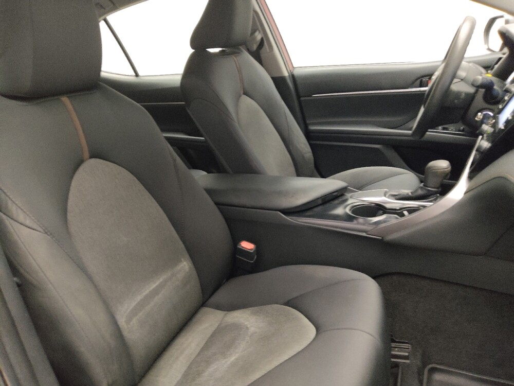 2019 Toyota Camry in Conyers, GA 30094 - 18139229 21