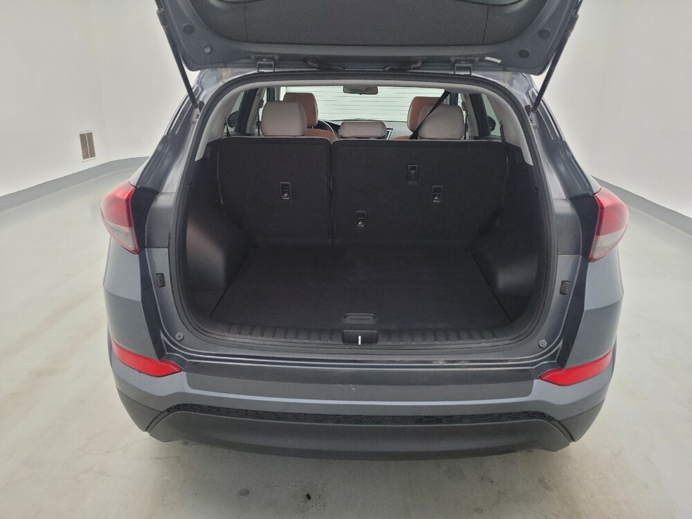2018 Hyundai Tucson in Maple Heights, OH 44137 - 18139232 29