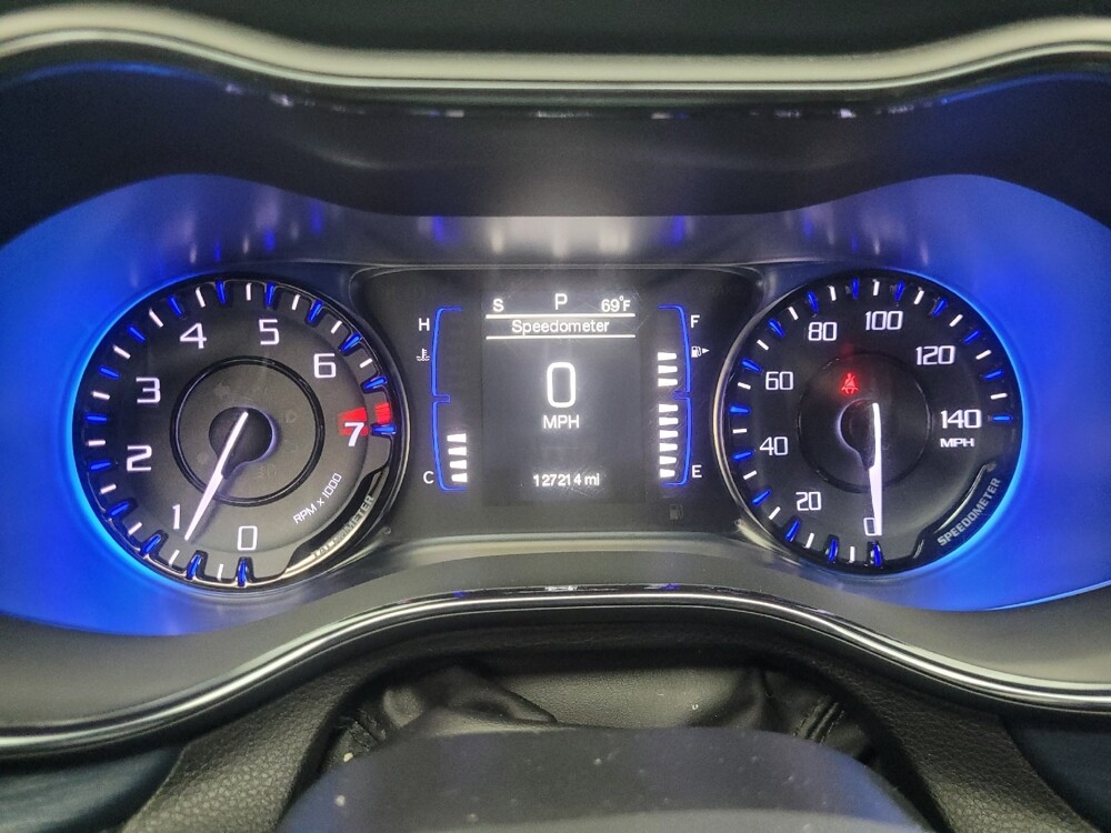 2015 Chrysler 200 in Ft Wayne, IN 46805 - 18139238 25