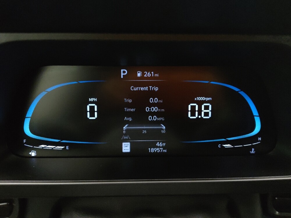 2025 Hyundai Elantra in Denver, CO 80012 - 18139242 23