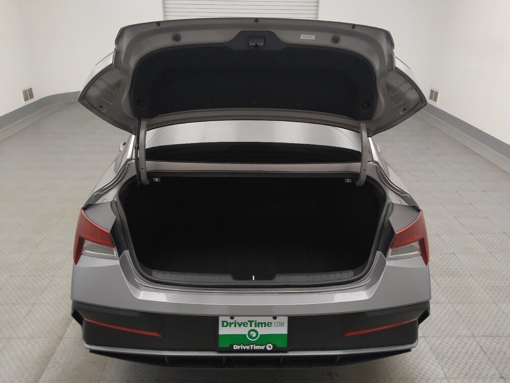 2025 Hyundai Elantra in Denver, CO 80012 - 18139242 29