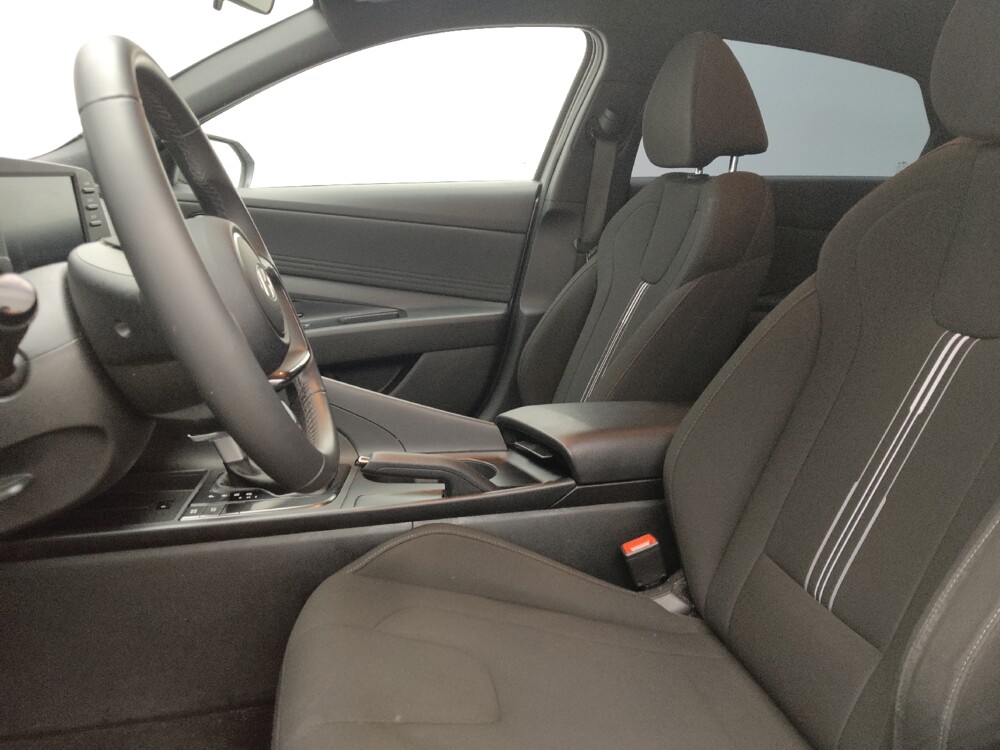 2025 Hyundai Elantra in Denver, CO 80012 - 18139242 17