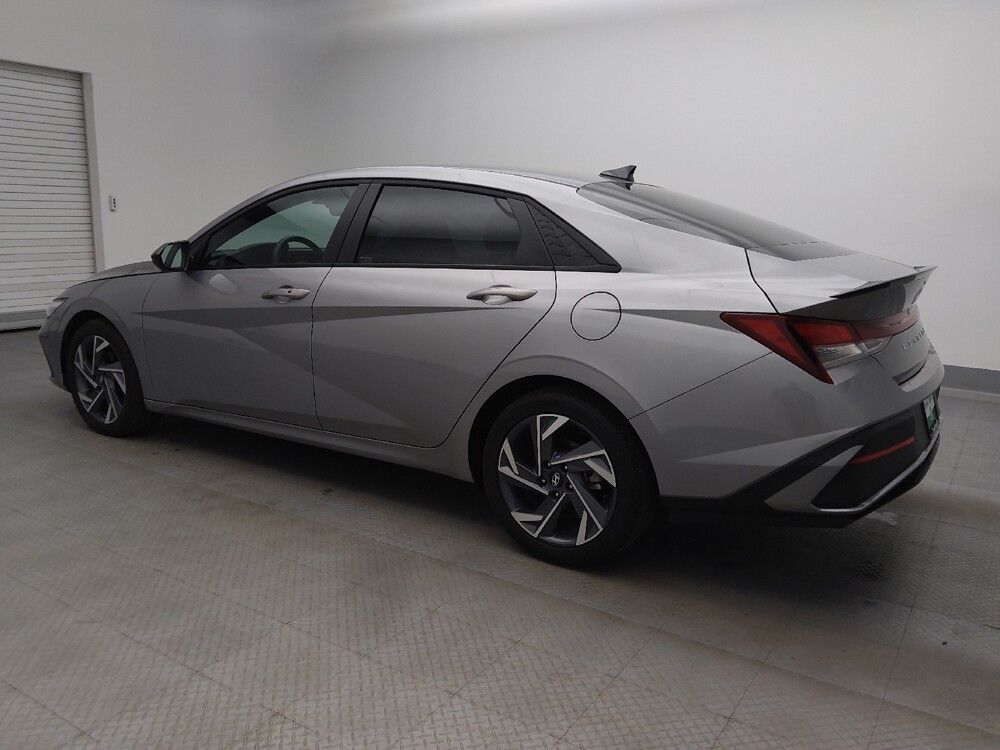 2025 Hyundai Elantra in Denver, CO 80012 - 18139242 3