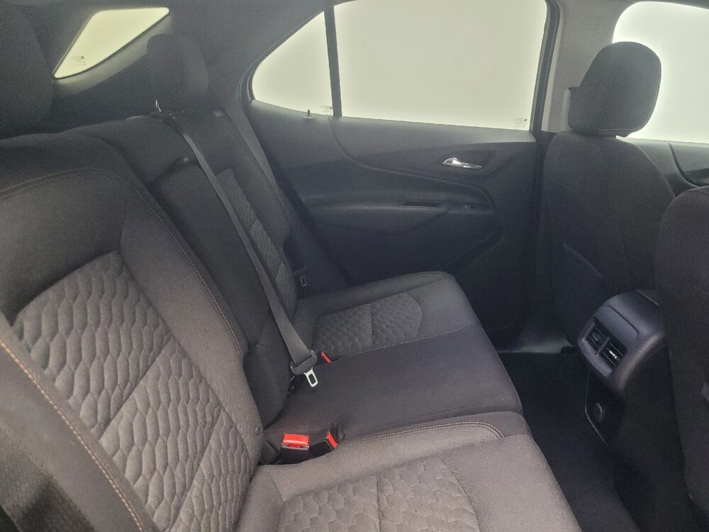 2018 Chevrolet Equinox in Indianapolis, IN 46219 - 18139246 19