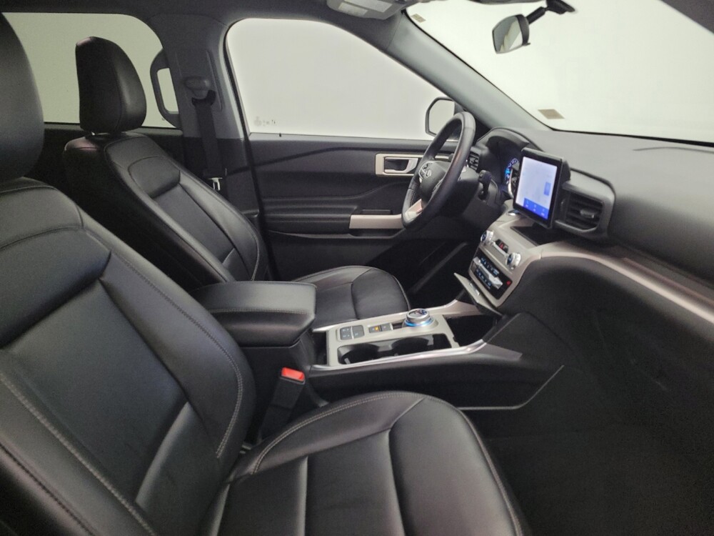 2023 Ford Explorer in Columbus, OH 43228 - 18139254 21