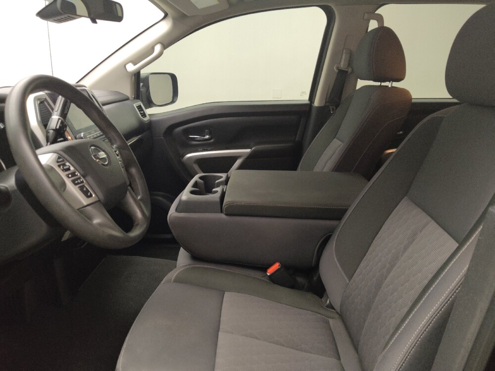2021 Nissan Titan in Lombard, IL 60148 - 18139256 17