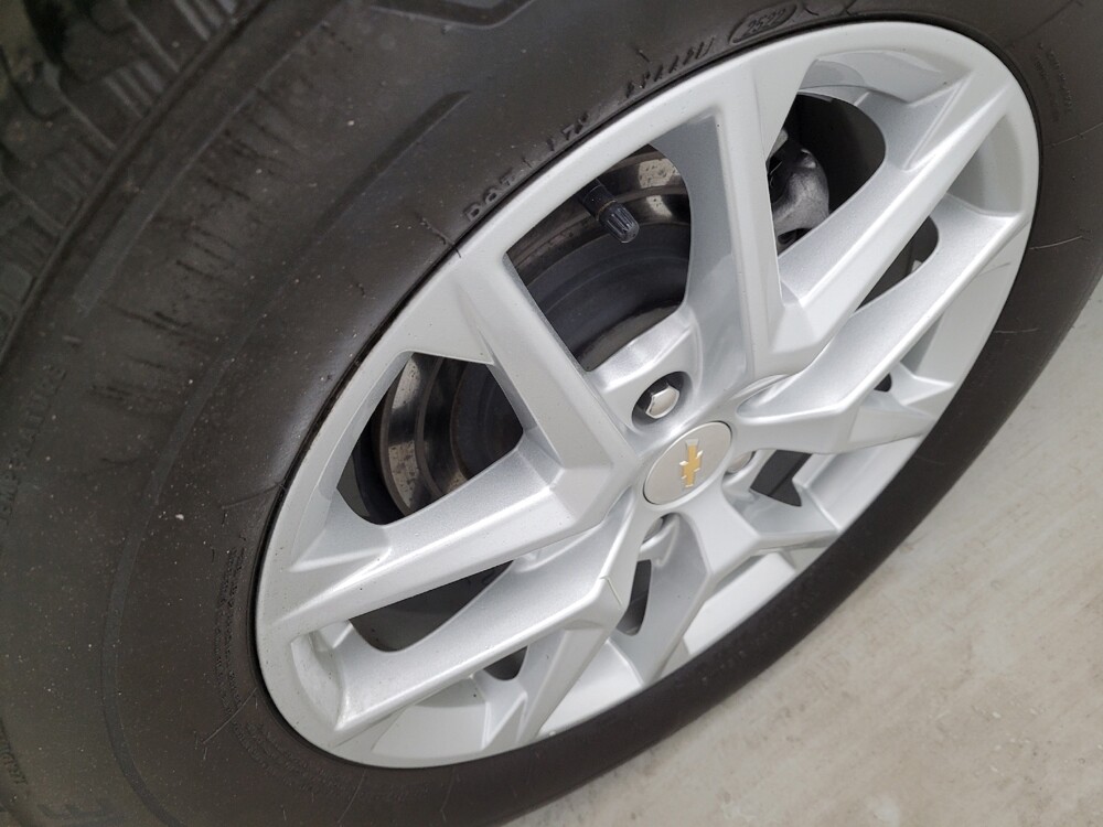 2022 Chevrolet Equinox in Louisville, KY 40258 - 18139270 31