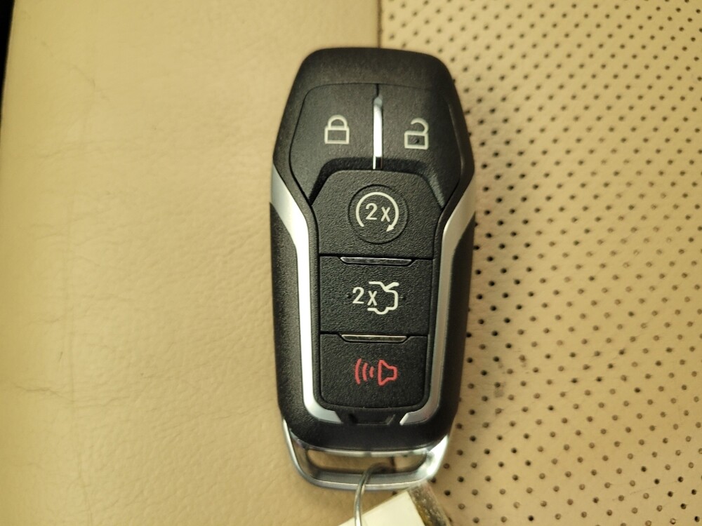 2017 Ford Explorer in Maple Heights, OH 44137 - 18139274 32