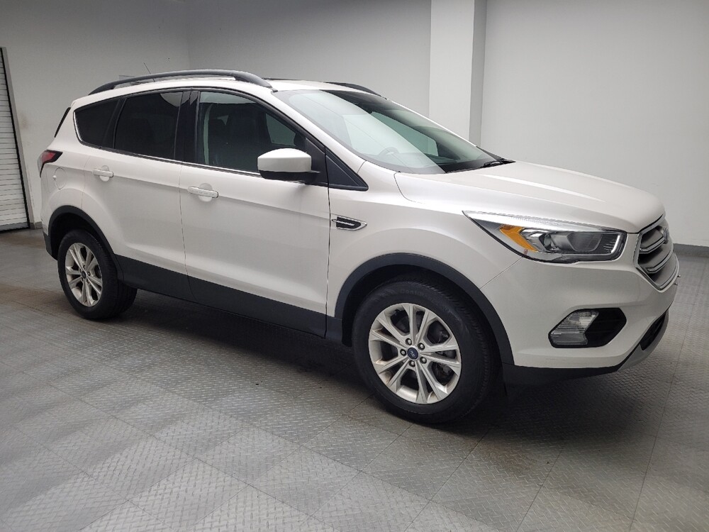 2018 Ford Escape in Maple Heights, OH 44137 - 18139275 11