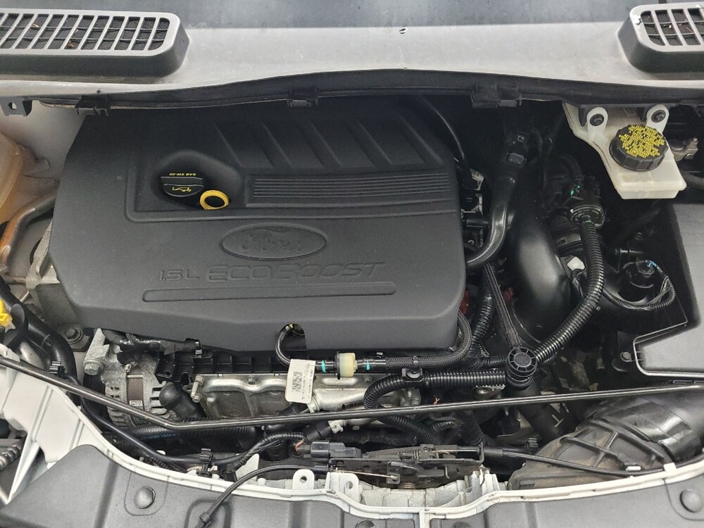 2018 Ford Escape in Maple Heights, OH 44137 - 18139275 30