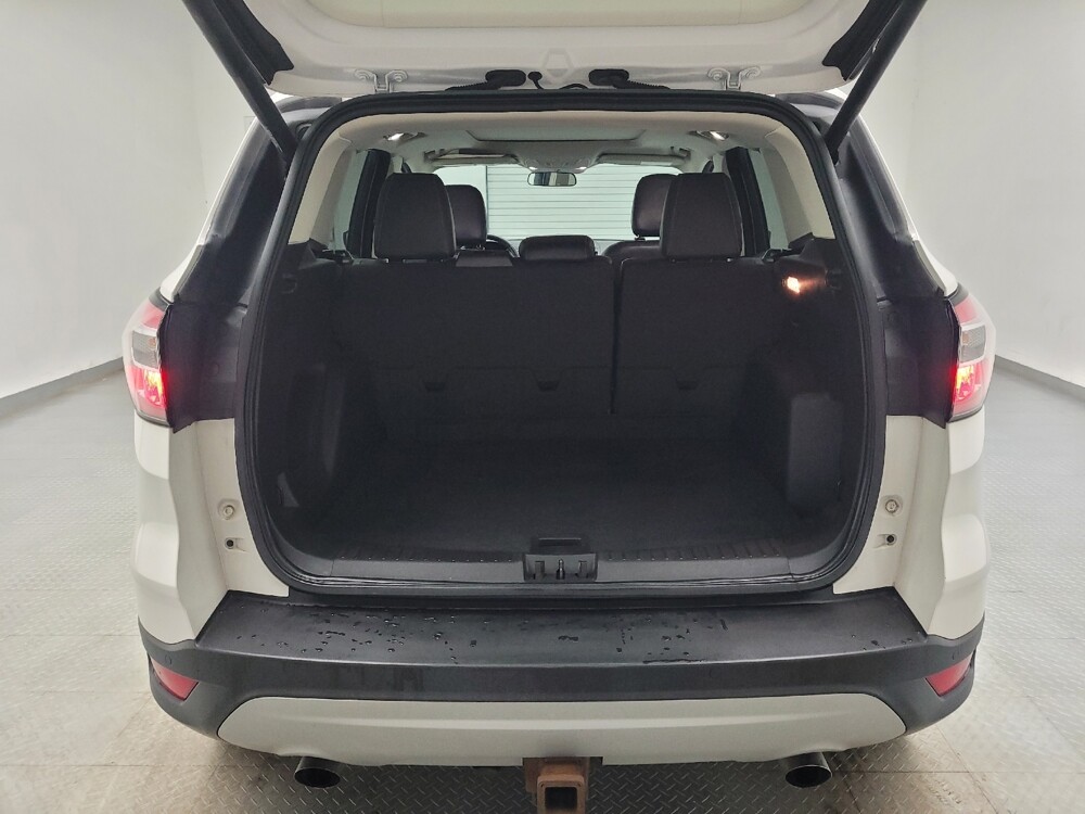 2018 Ford Escape in Maple Heights, OH 44137 - 18139275 29