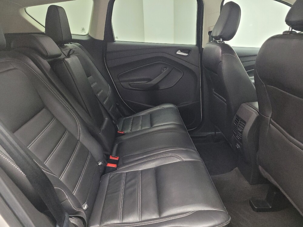 2018 Ford Escape in Maple Heights, OH 44137 - 18139275 19