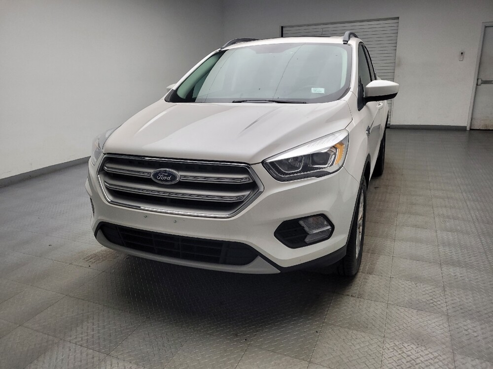2018 Ford Escape in Maple Heights, OH 44137 - 18139275 15