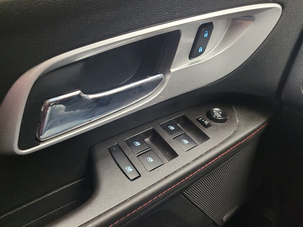 2015 Chevrolet Equinox in Maple Heights, OH 44137 - 18139277 27