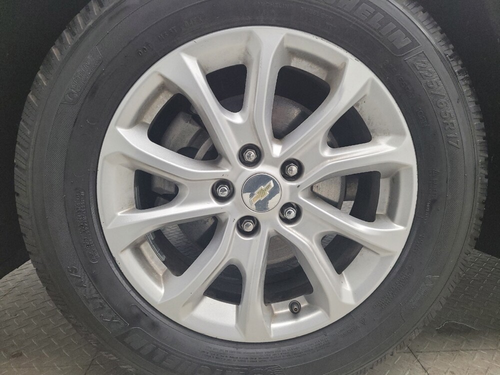 2020 Chevrolet Equinox in Maple Heights, OH 44137 - 18139281 31