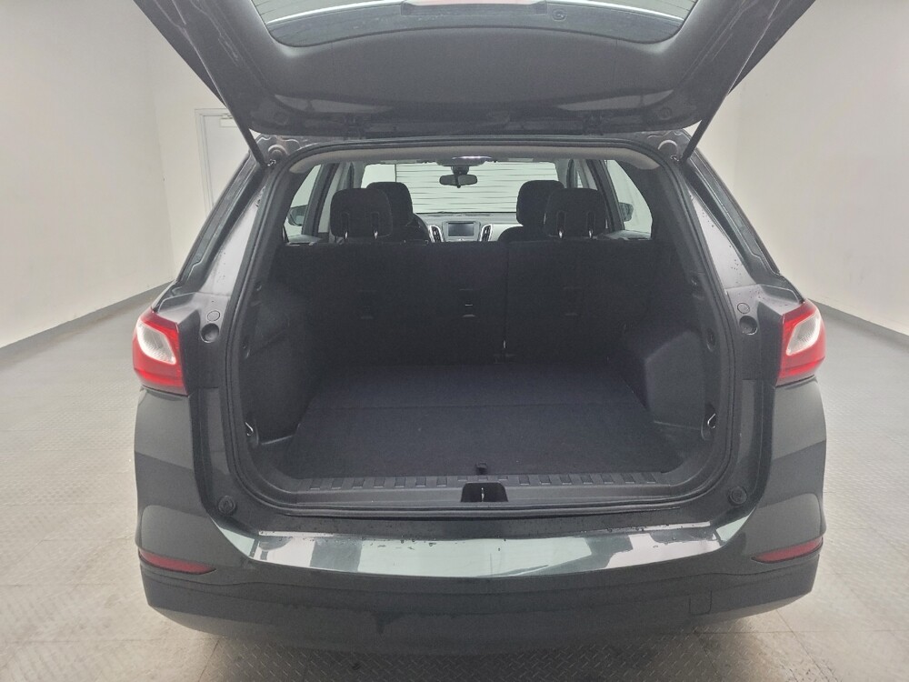 2020 Chevrolet Equinox in Maple Heights, OH 44137 - 18139281 29