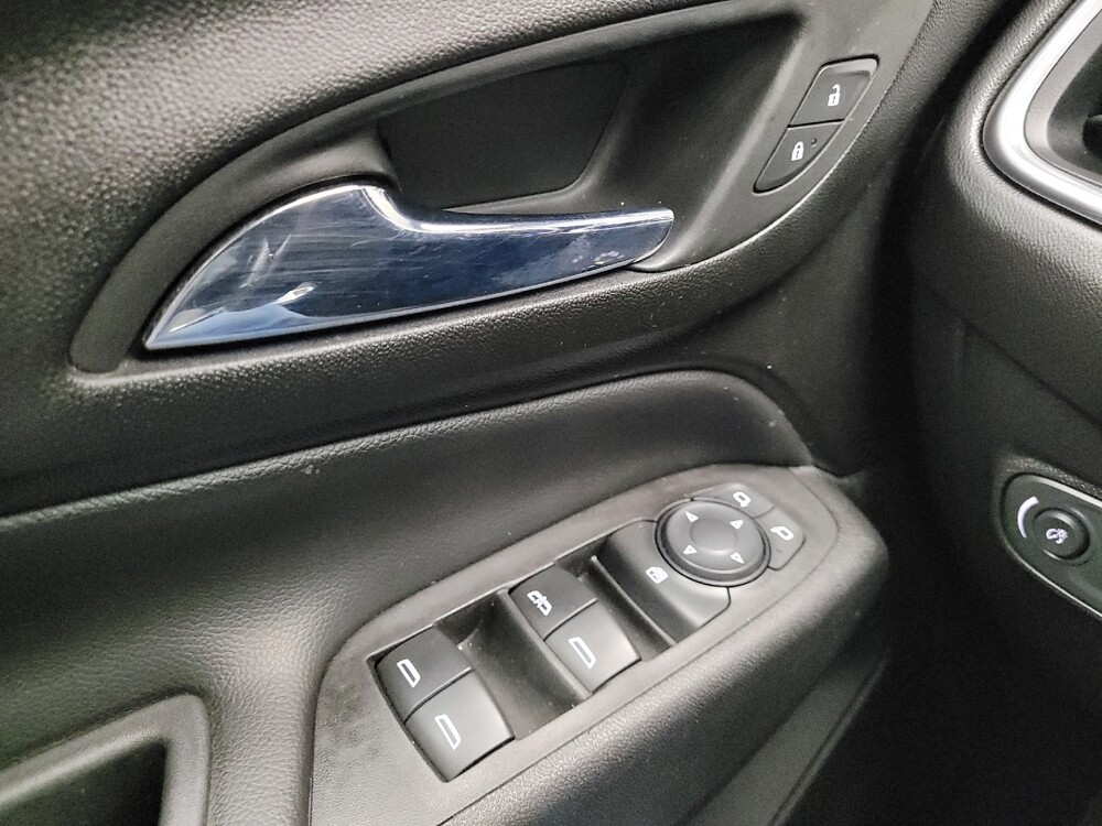 2020 Chevrolet Equinox in Taylor, MI 48180 - 18139288 27