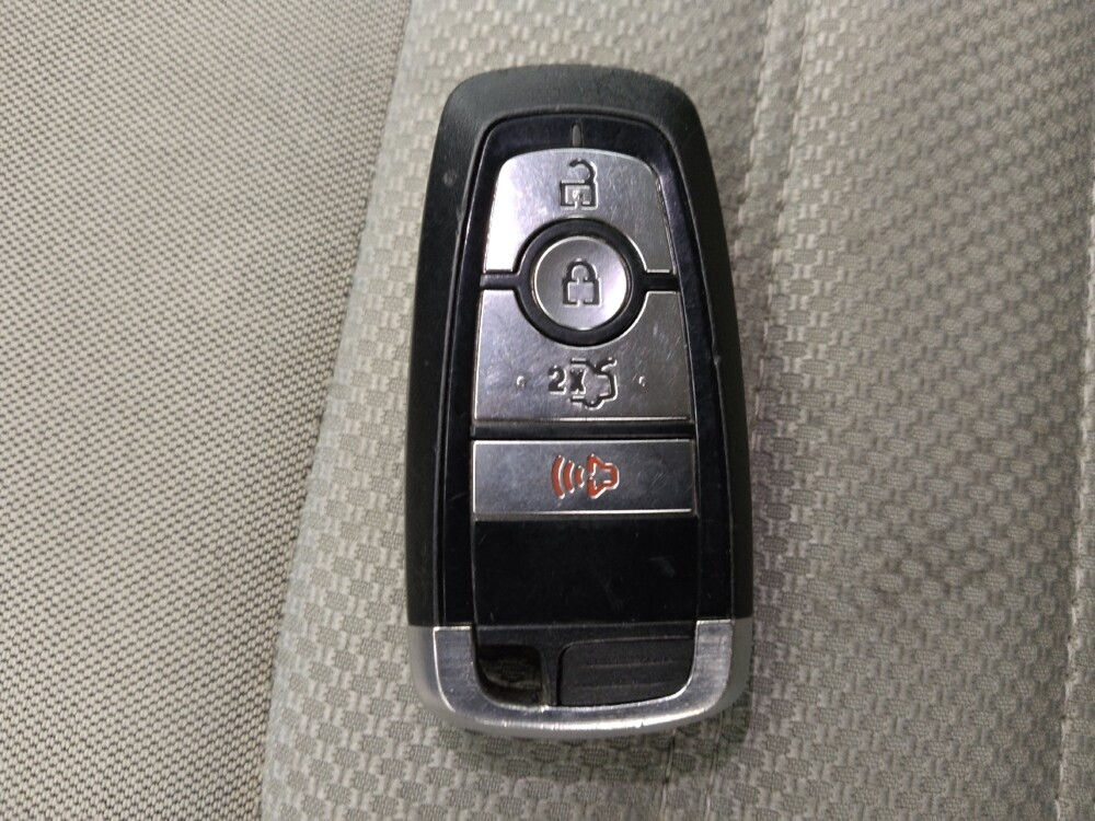 2018 Ford Fusion in Denver, CO 80012 - 18139291 32