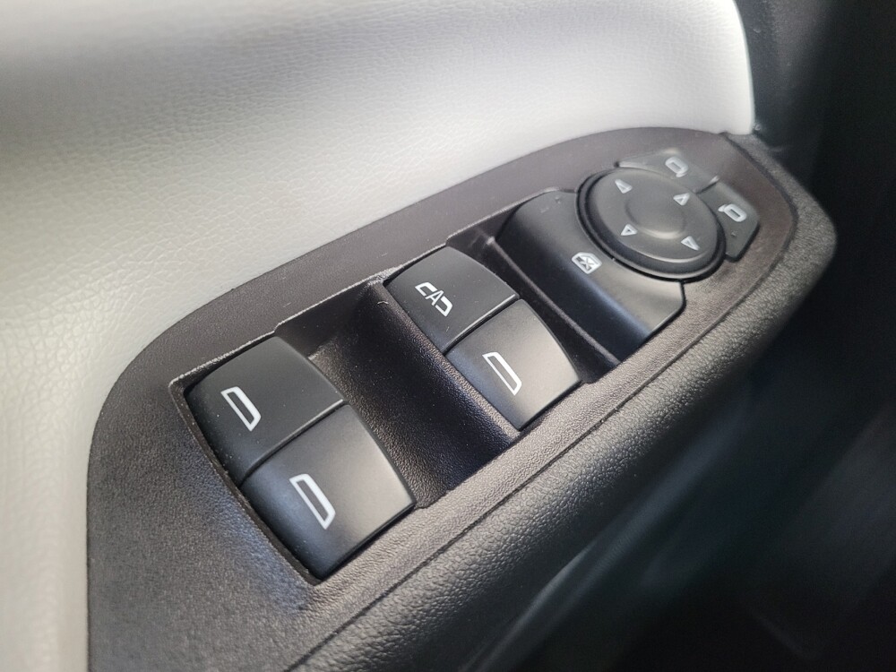 2021 Chevrolet Equinox in Columbus, OH 43228 - 18139293 27