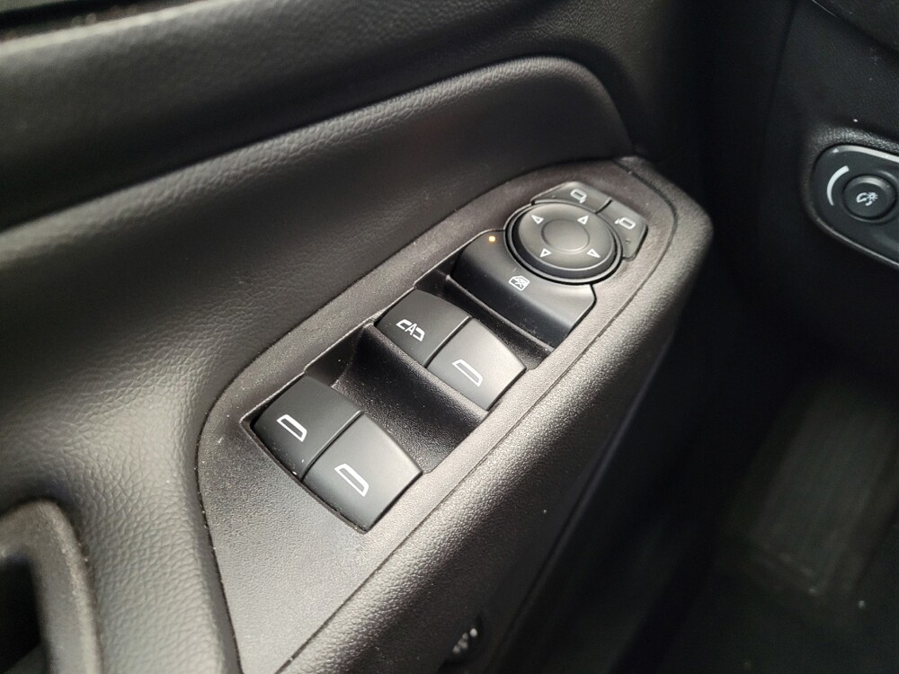 2020 Chevrolet Equinox in Columbus, OH 43228 - 18139298 27