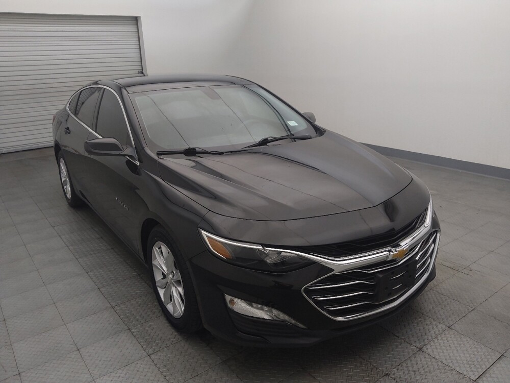 2019 Chevrolet Malibu in Houston, TX 77060 - 18139299 13