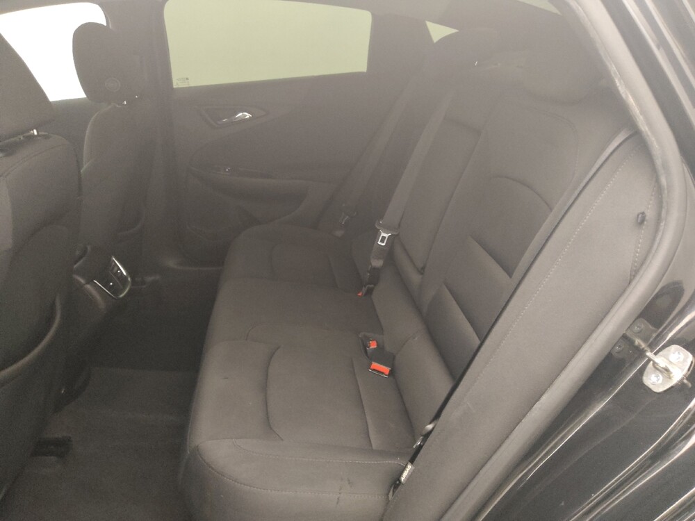 2019 Chevrolet Malibu in Houston, TX 77060 - 18139299 18