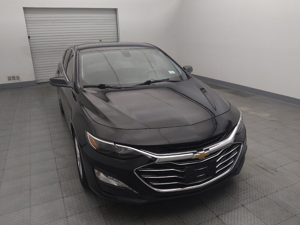 2019 Chevrolet Malibu in Houston, TX 77060 - 18139299 14
