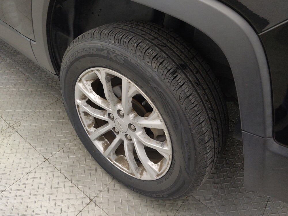 2020 Jeep Cherokee in Houston, TX 77060 - 18139300 31