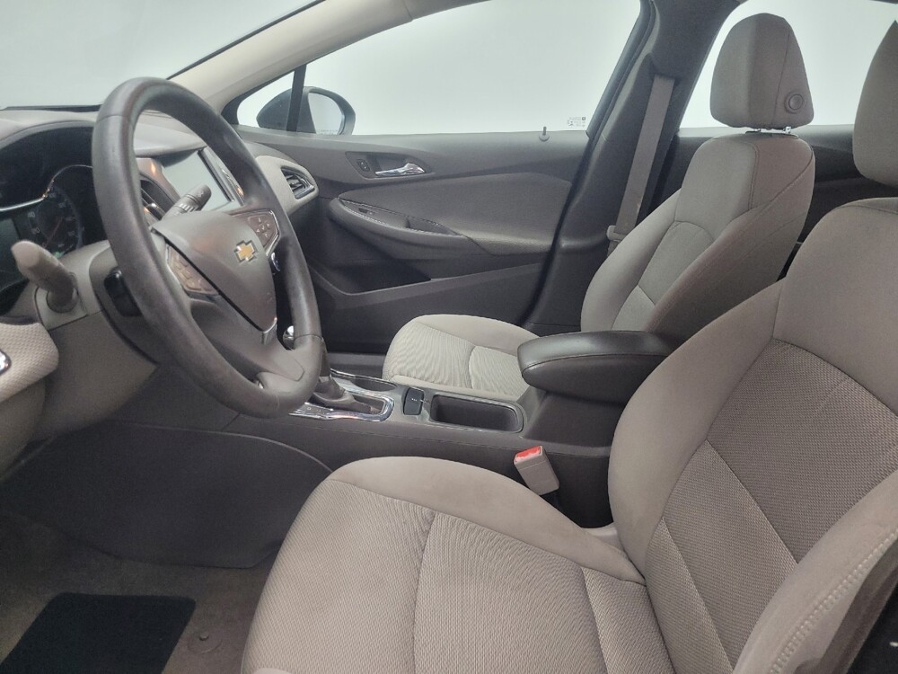 2017 Chevrolet Cruze in Ft Wayne, IN 46805 - 18139304 17