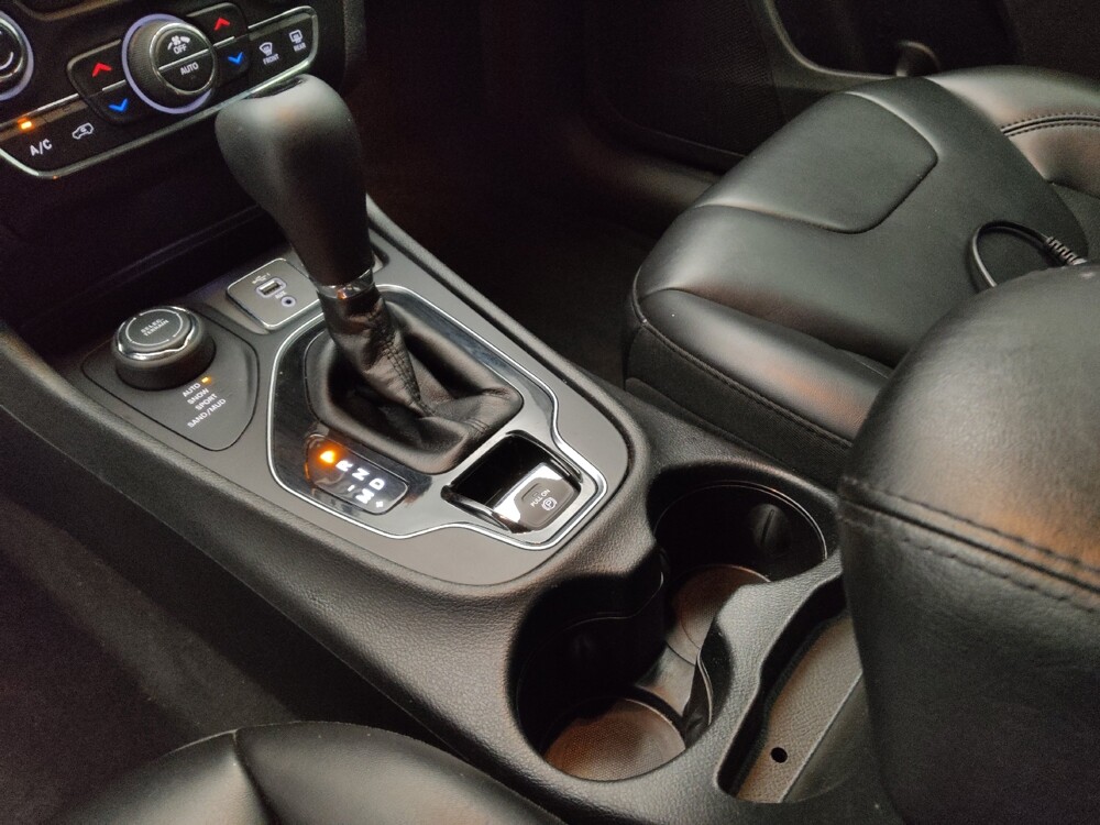 2019 Jeep Cherokee in Lakewood, CO 80215 - 18139314 26