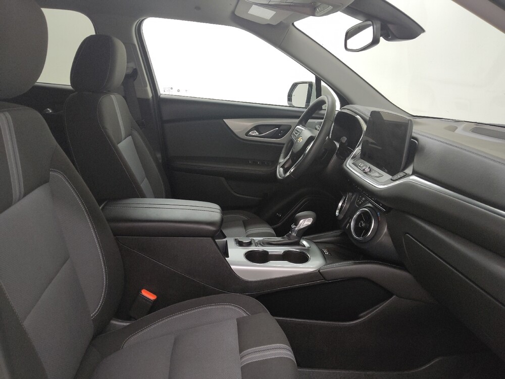 2024 Chevrolet Blazer in Gladstone, MO 64118 - 18139315 21