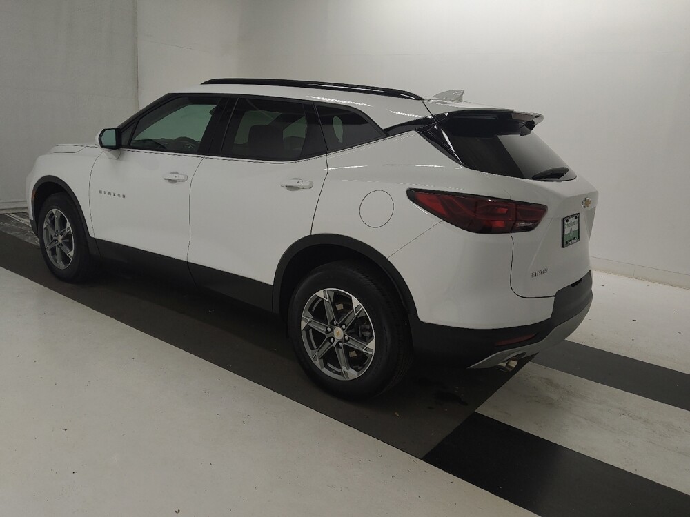 2024 Chevrolet Blazer in Gladstone, MO 64118 - 18139315 3