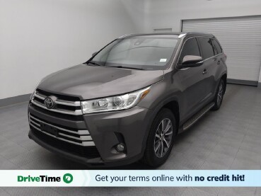 2019 Toyota Highlander in St. Louis, MO 63136